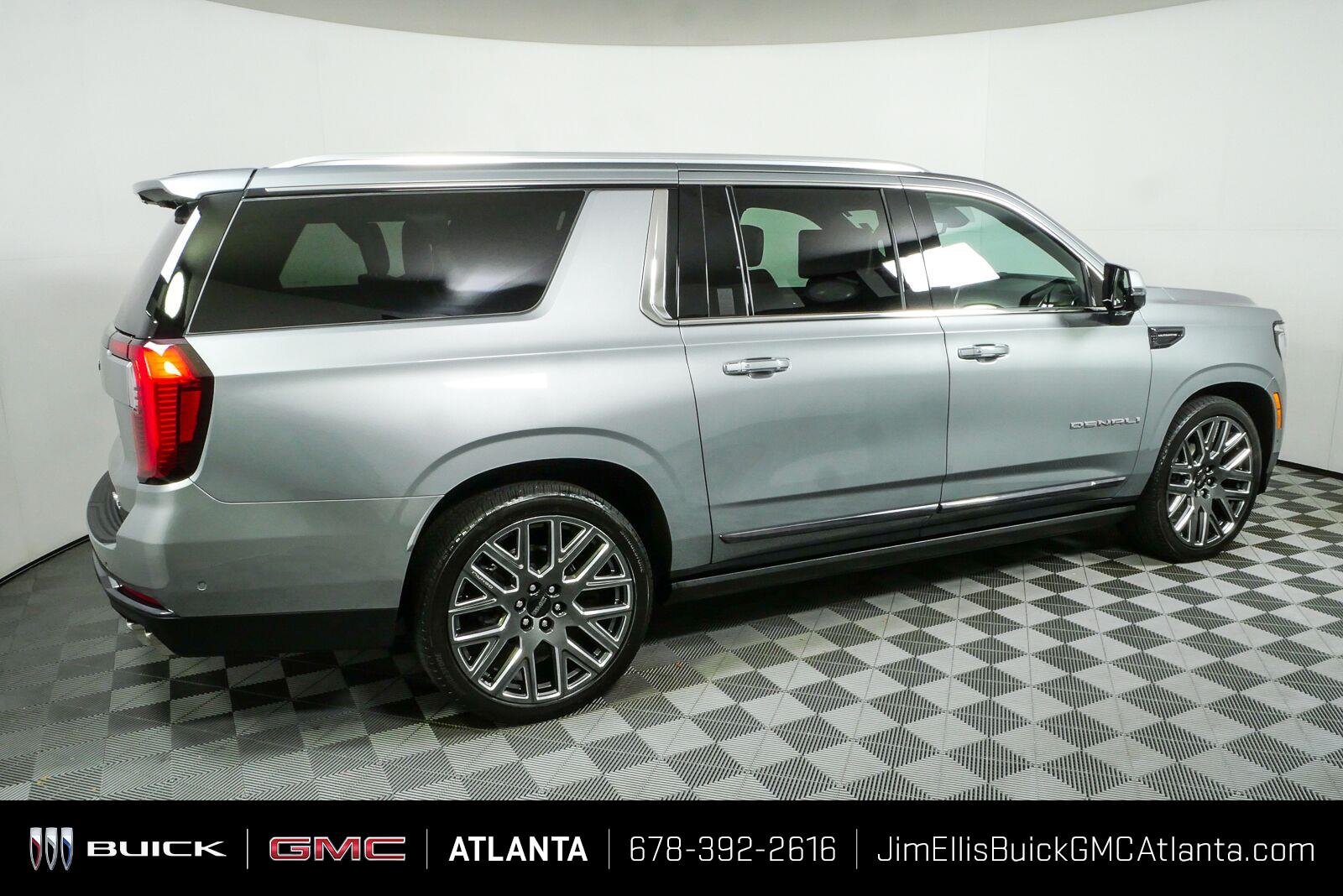 Used 2025 Sterling Metallic GMC Denali Ultimate image 2