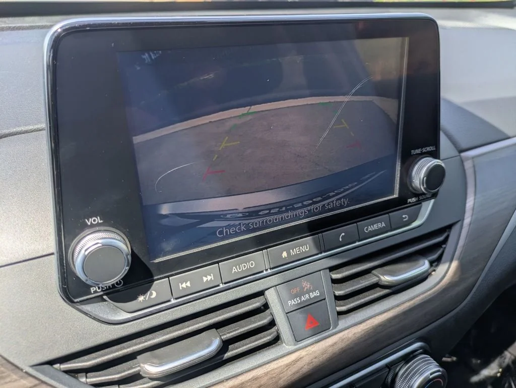Used 2025 Gray Nissan 2.5 SV image 21