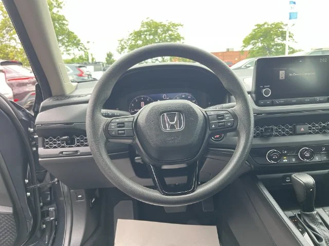 Used 2025  Honda LX image 13
