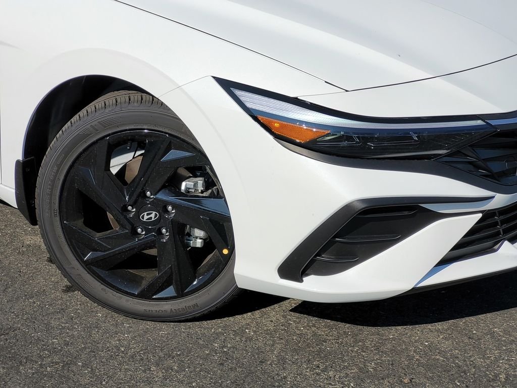 New 2026 White Hyundai SEL Sport image 5