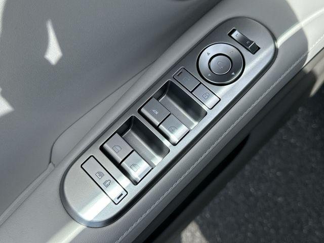 New 2026 Silver Hyundai Limited AWD image 37