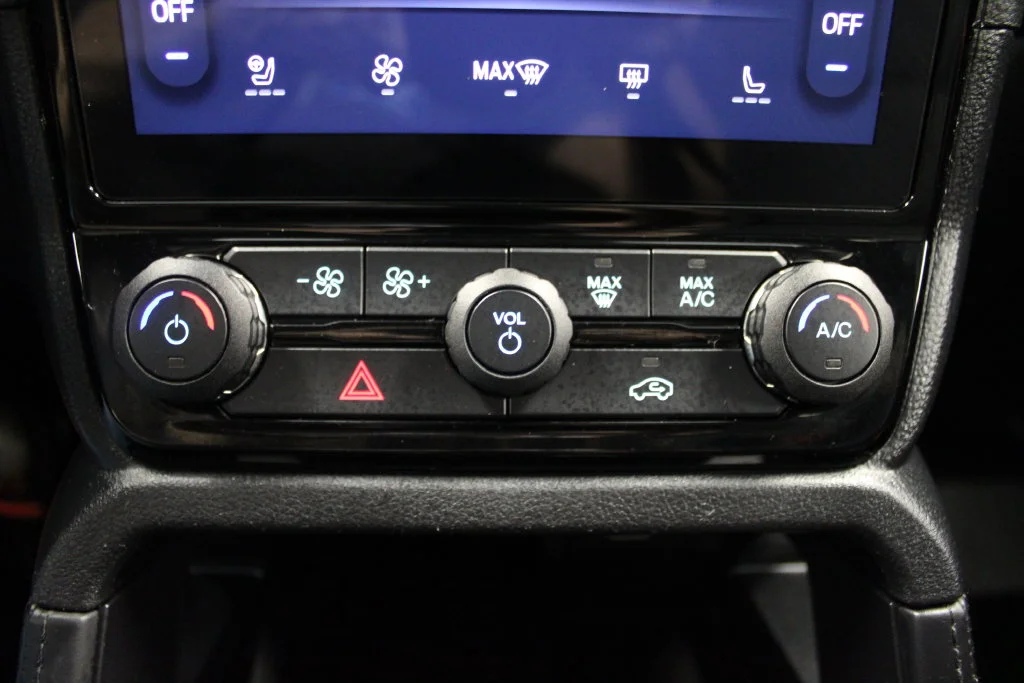 Used 2024 Cactus Green / Gray Ford Raptor image 31