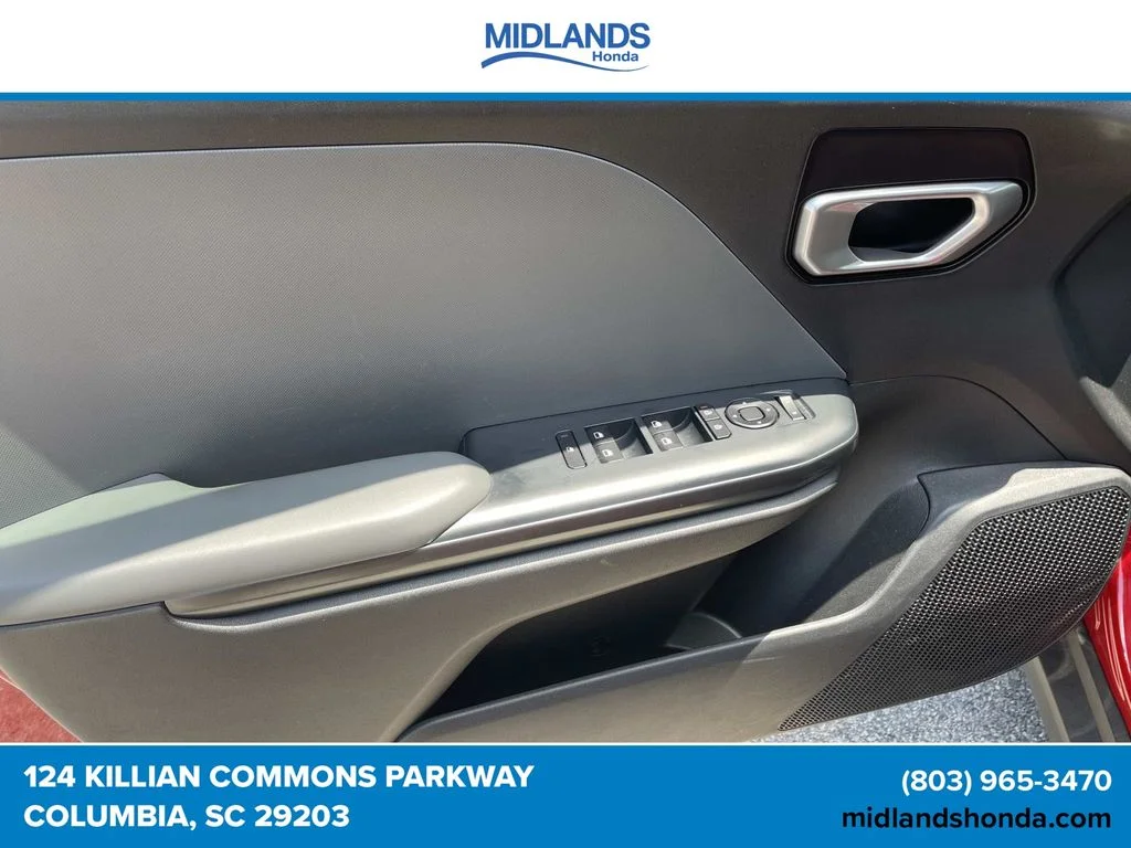 2025 Kia K4 LXS - Photo 13