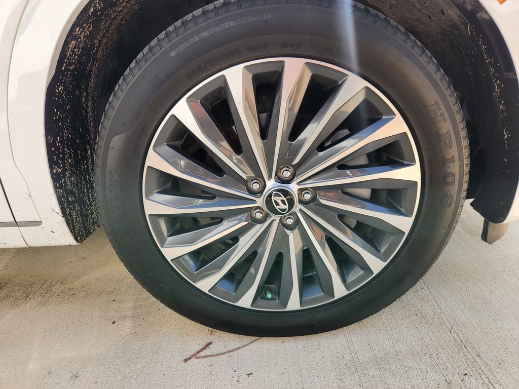 Used 2024 Hyper White Hyundai Calligraphy image 8