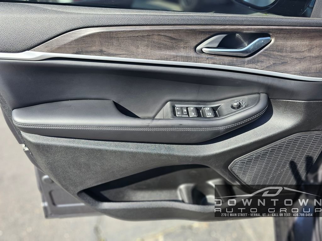 New 2026 Baltic Gray Metallic Clearcoat Jeep Altitude image 17