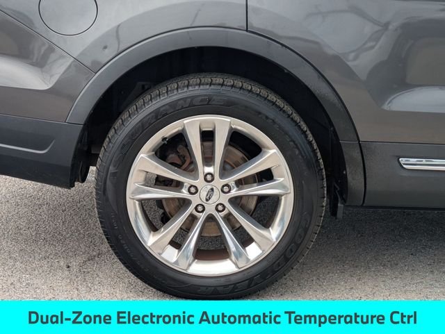 Used 2019 Gray Ford XLT image 12