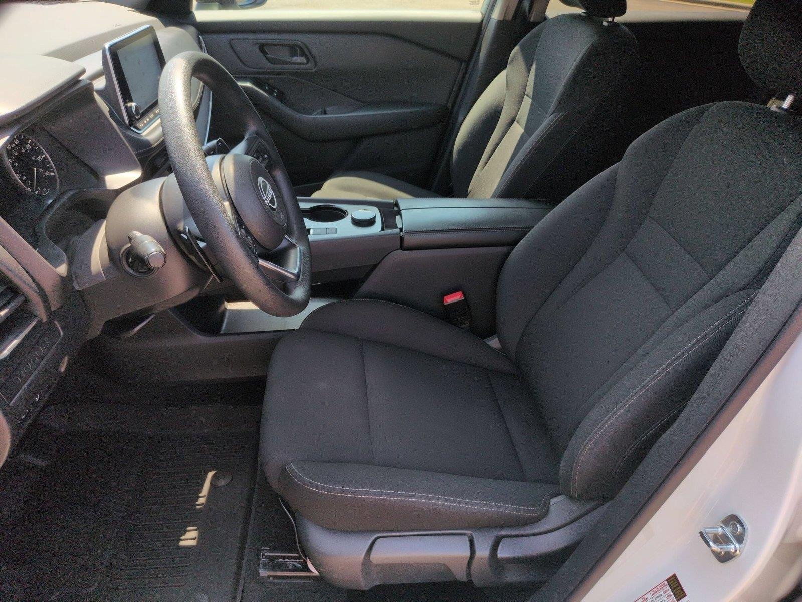 Used 2024 Glacier White Nissan S image 18