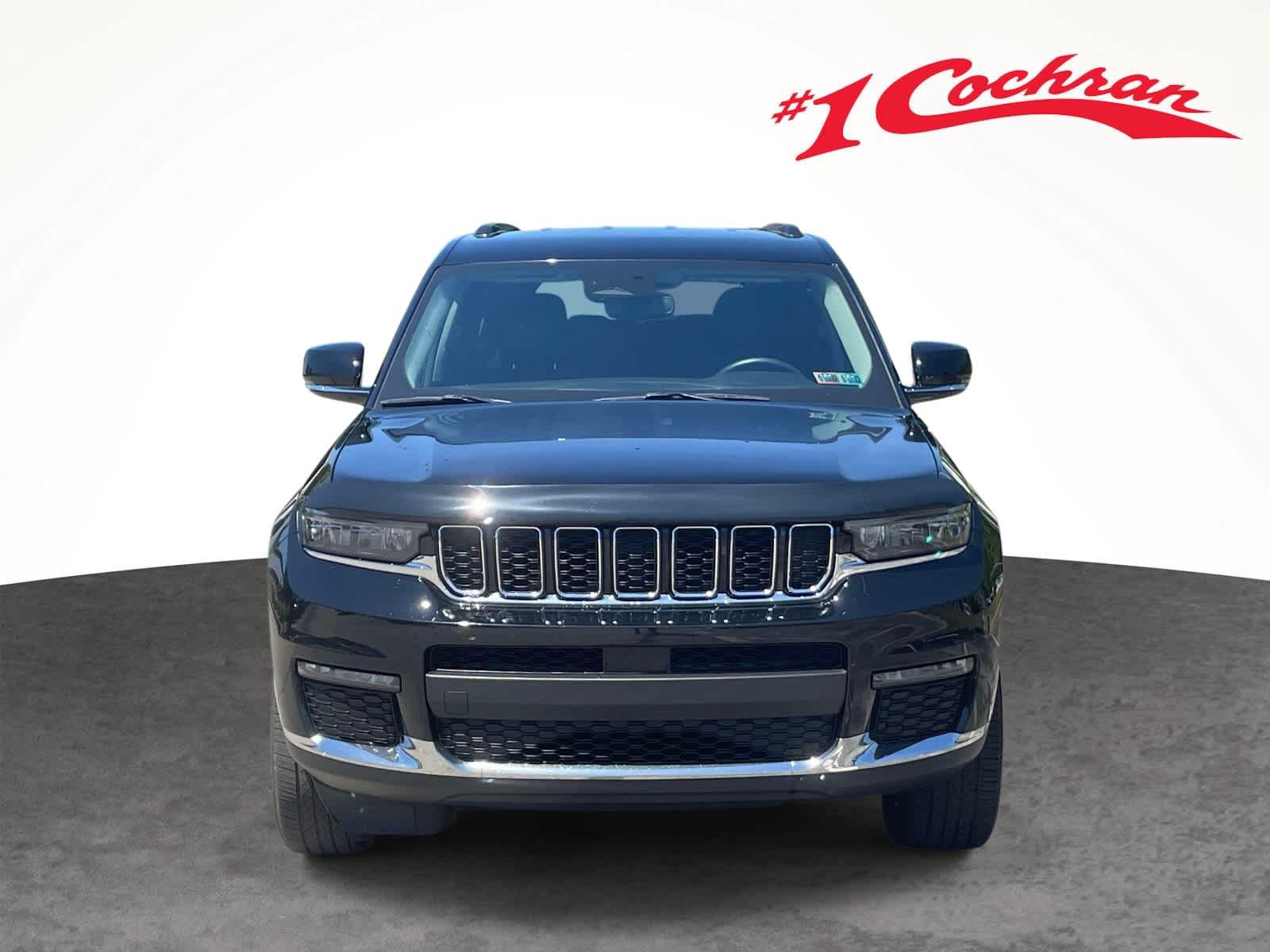 Used 2022 Diamond Black Crystal Pearlcoat Jeep Limited image 12