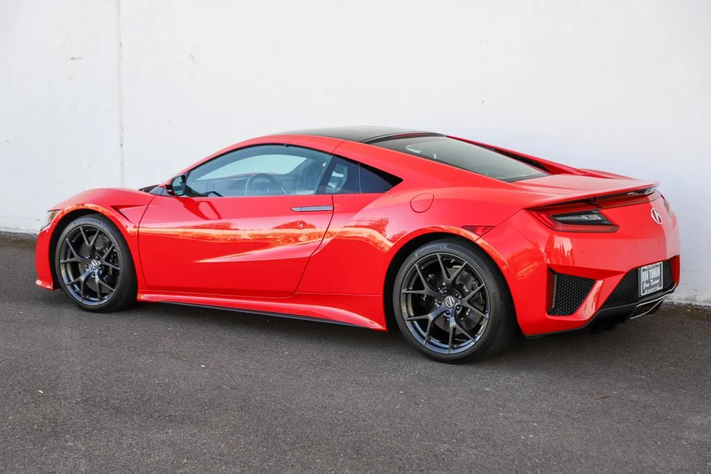 Used 2018 Red Acura  image 17