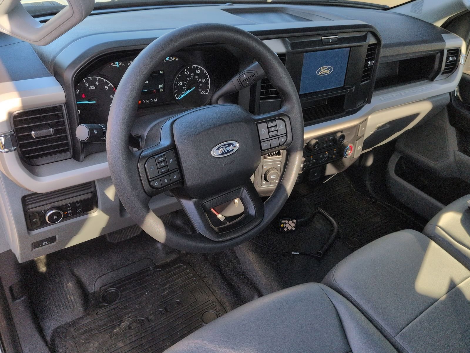 2026 Ford F-350 Super Duty XL - Photo 10