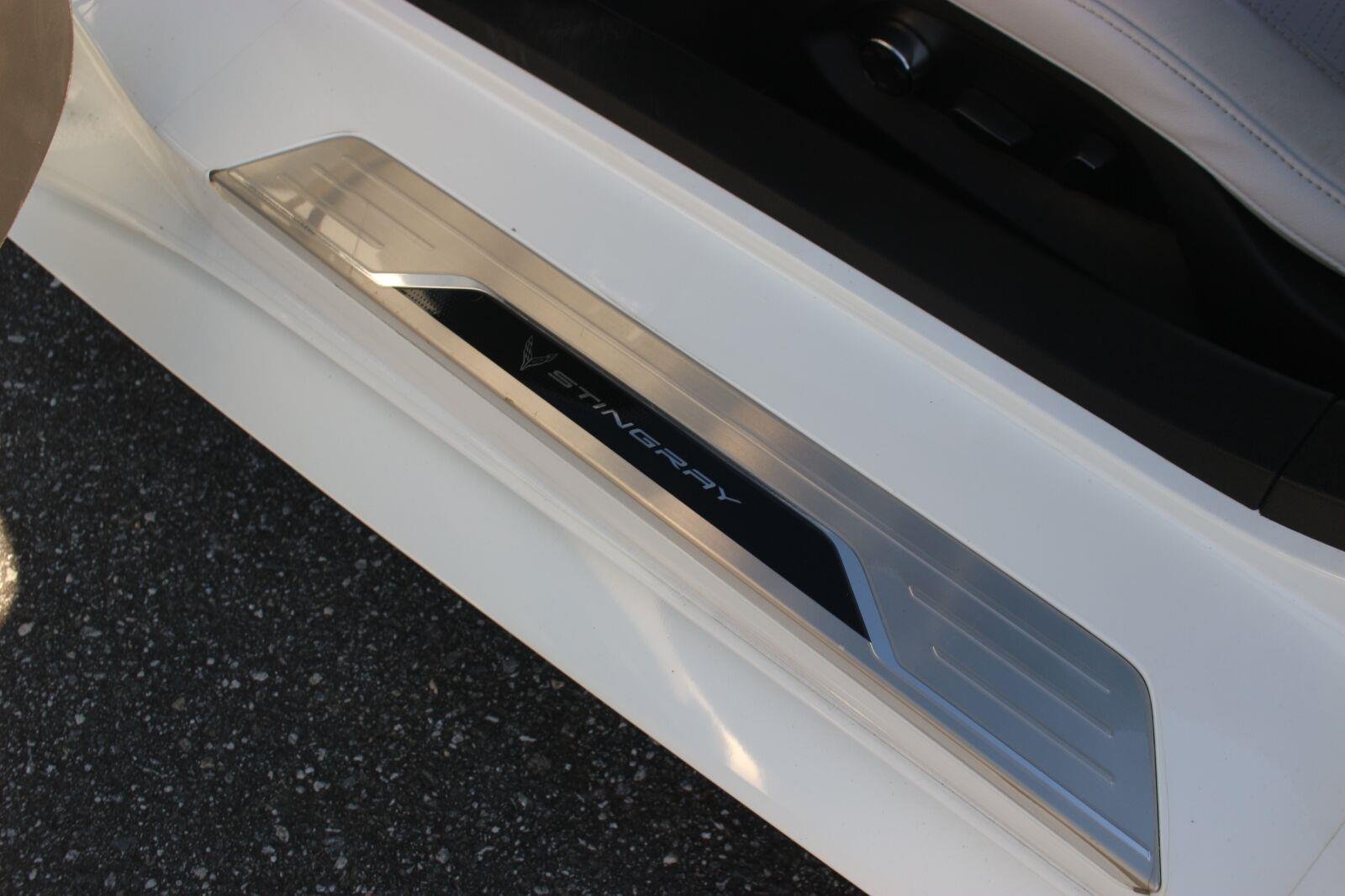 Used 2020 ARCTIC WHITE Chevrolet 2LT image 34