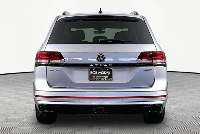 Used 2023 Silver Volkswagen 3.6L V6 SEL R-Line image 5