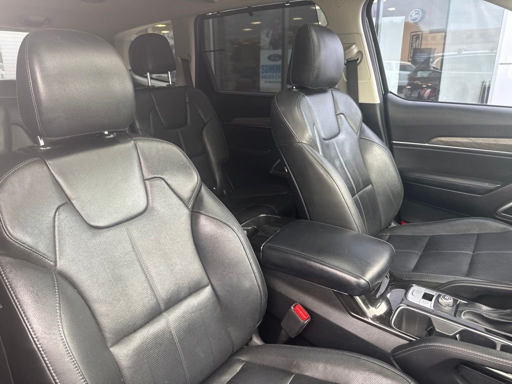 Used 2021 Ebony Black Kia EX image 31