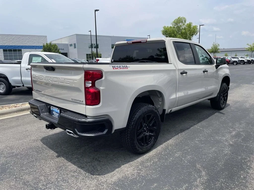 New 2026 White Sands Chevrolet Custom Trail Boss image 6