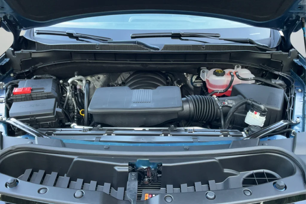 New 2026 Lakeshore Blue Metallic Chevrolet LT image 21