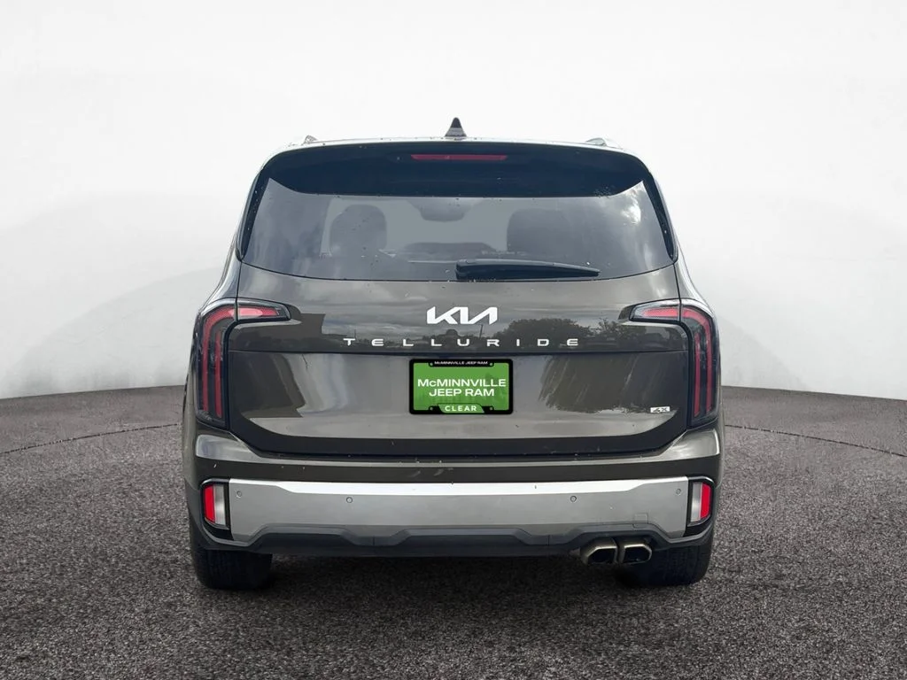 Used 2023 Green Kia SX-Prestige image 4