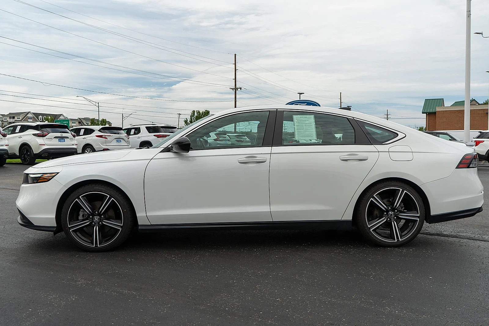 Used 2023  Honda Sport image 9