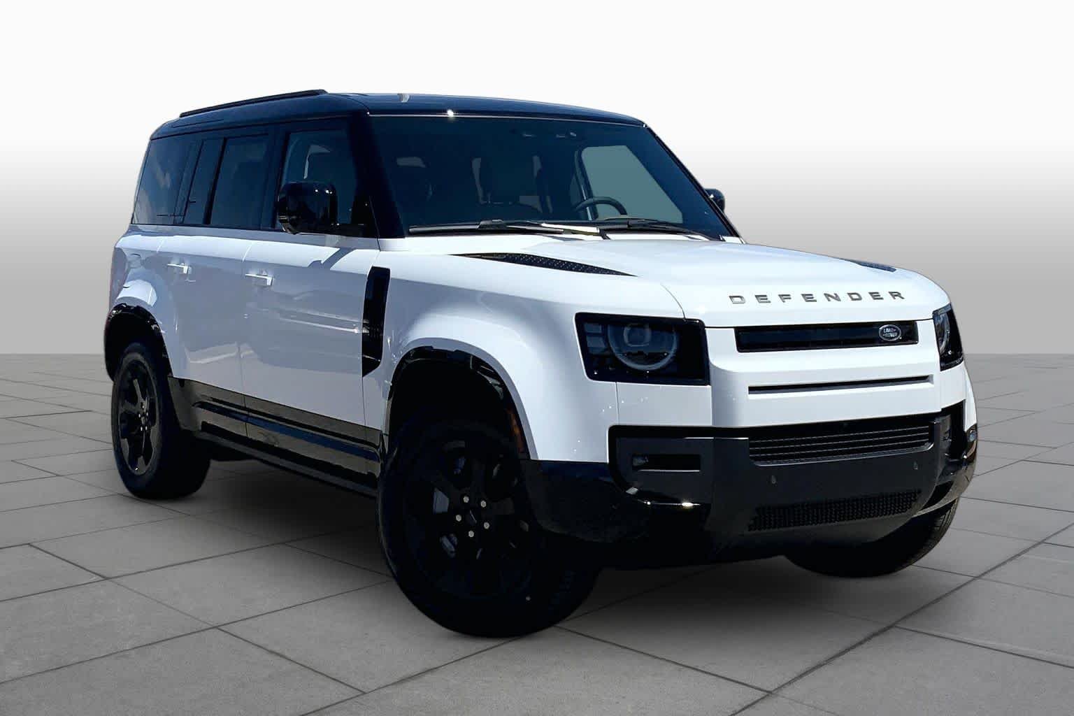 New 2026 Fuji White Land Rover X-Dynamic SE image 2
