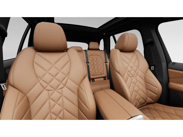 Used 2026 Manhattan Green Metallic BMW xDrive50e image 11