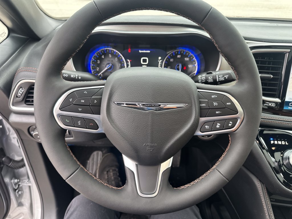 2026 Chrysler Pacifica Pinnacle - Photo 19