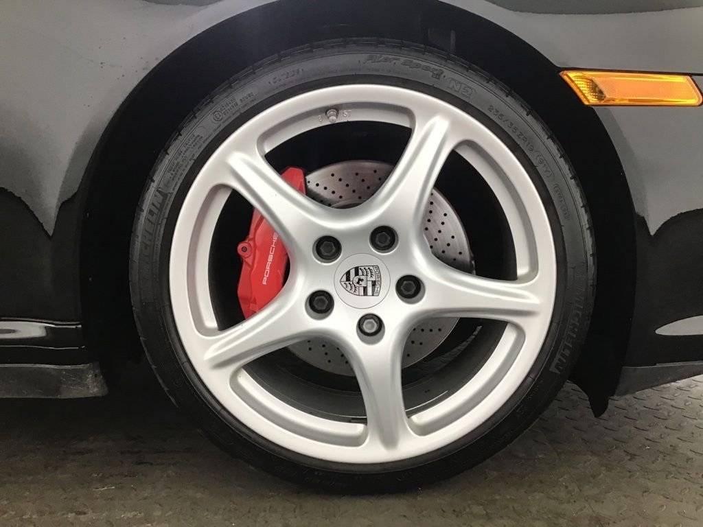 Used 2012  Porsche Carrera 4S image 19