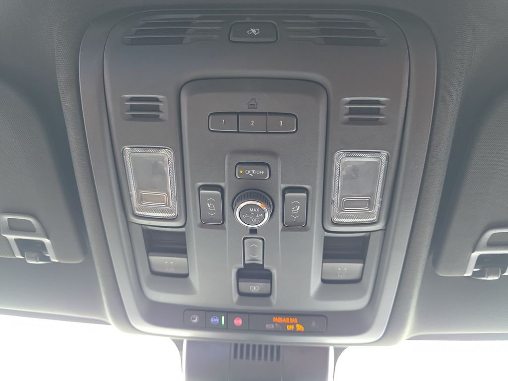 Used 2023 Black GMC Denali Ultimate image 28