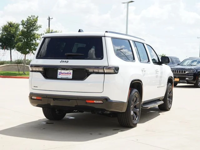 New 2026 Bright White Clear-Coat Exterior Paint Jeep Limited Altitude image 9