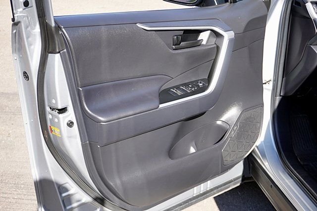 Used 2025 Silver Toyota LE image 21