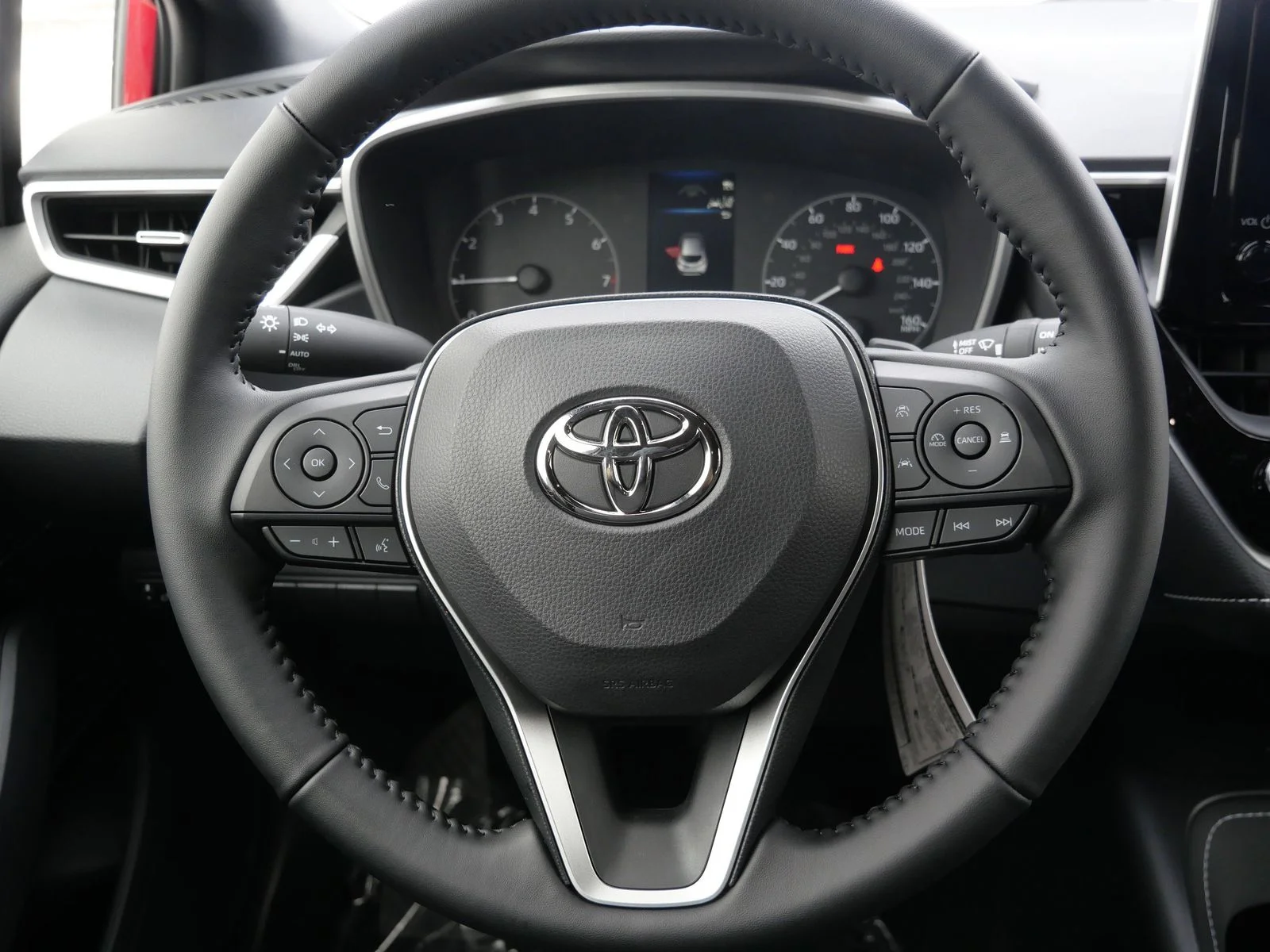 2026 Toyota Corolla Hatchback SE - Photo 18