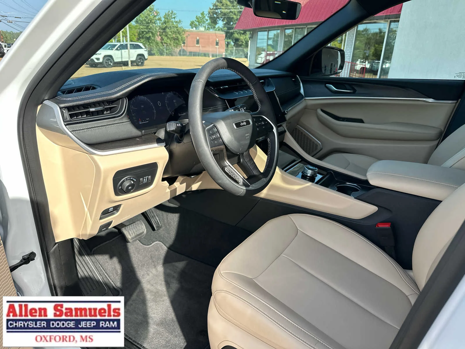 Used 2026 Bright White Clearcoat Jeep Limited image 10