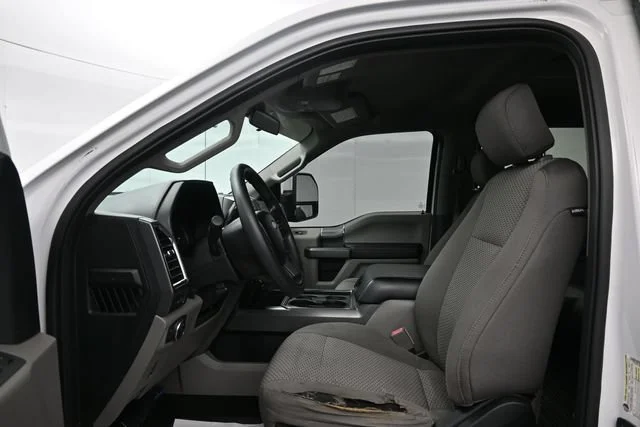 Used 2018 White Ford XL image 9