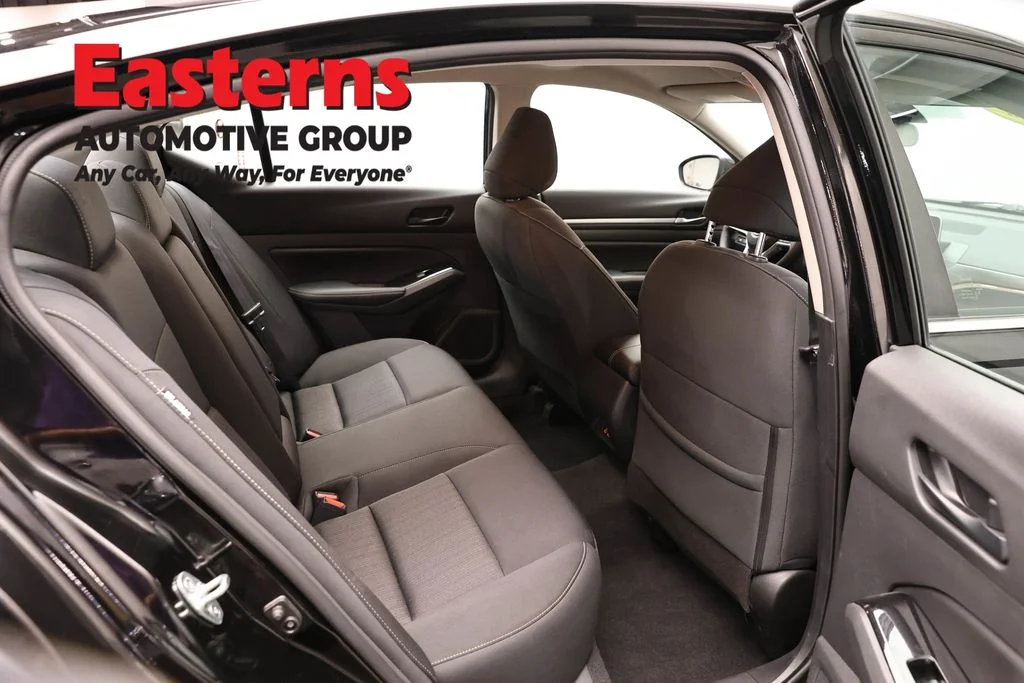 Used 2023 Black Nissan 2.5 SV image 23
