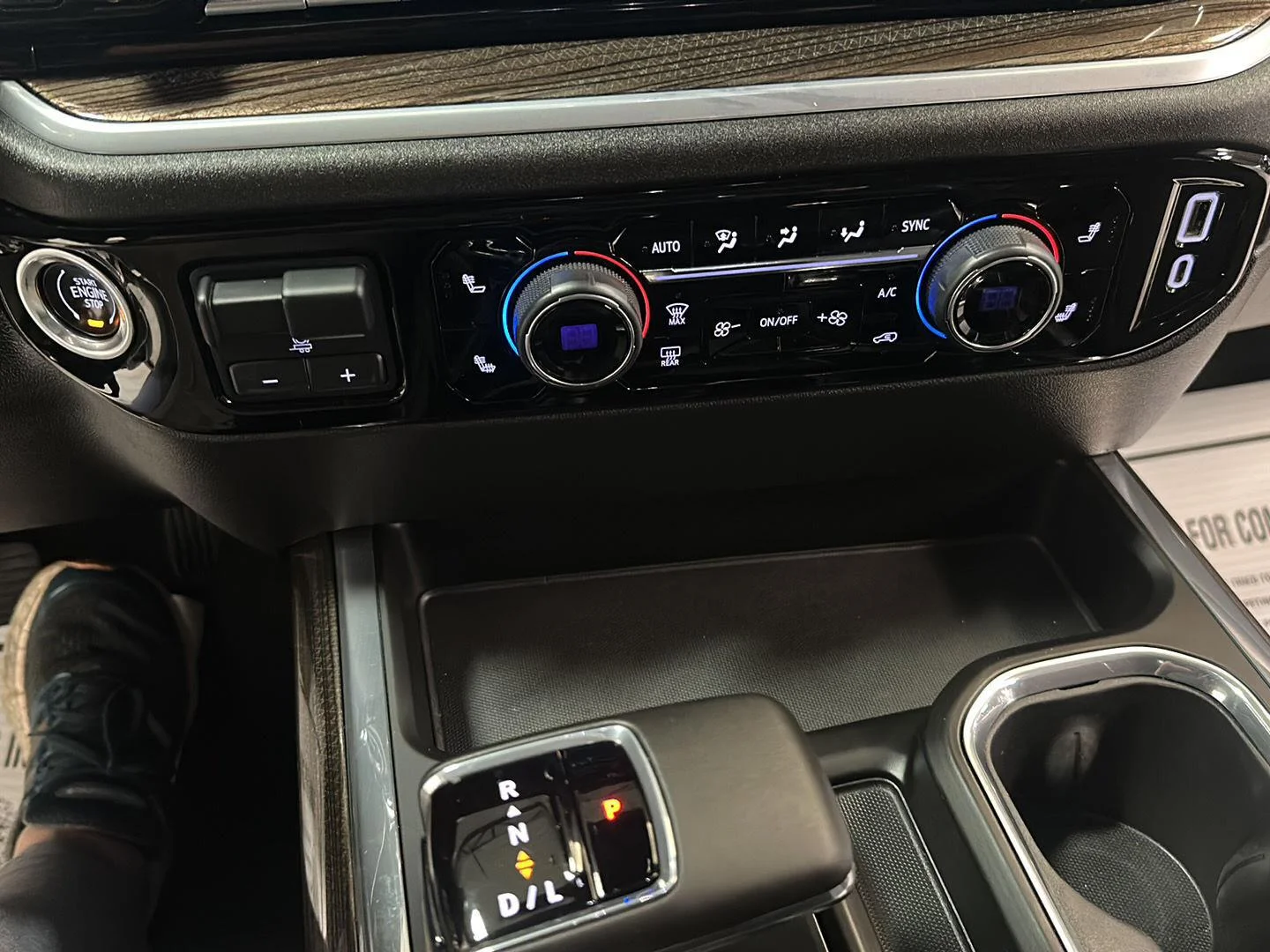 Used 2024 Summit White Chevrolet RST image 23
