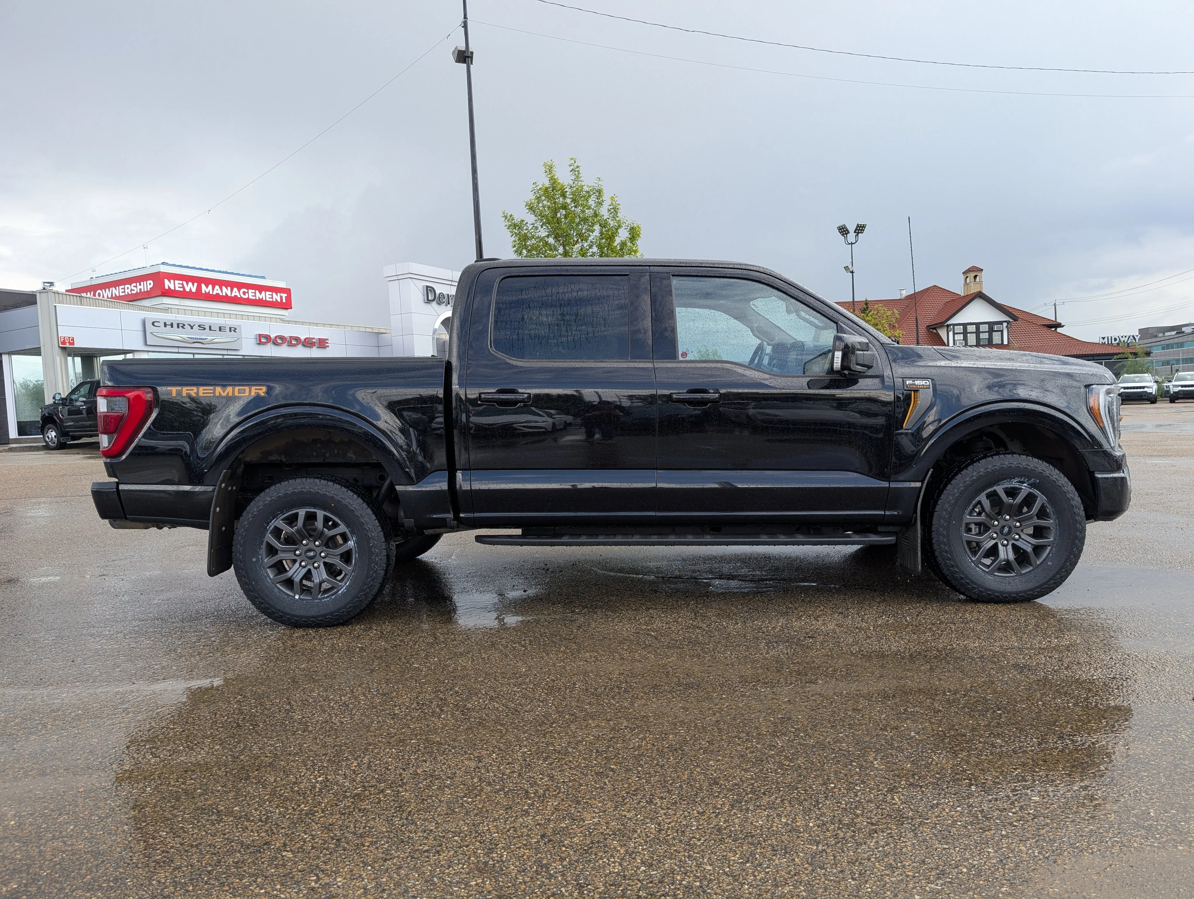 Used 2023 Agate Black Metallic Ford Tremor image 8