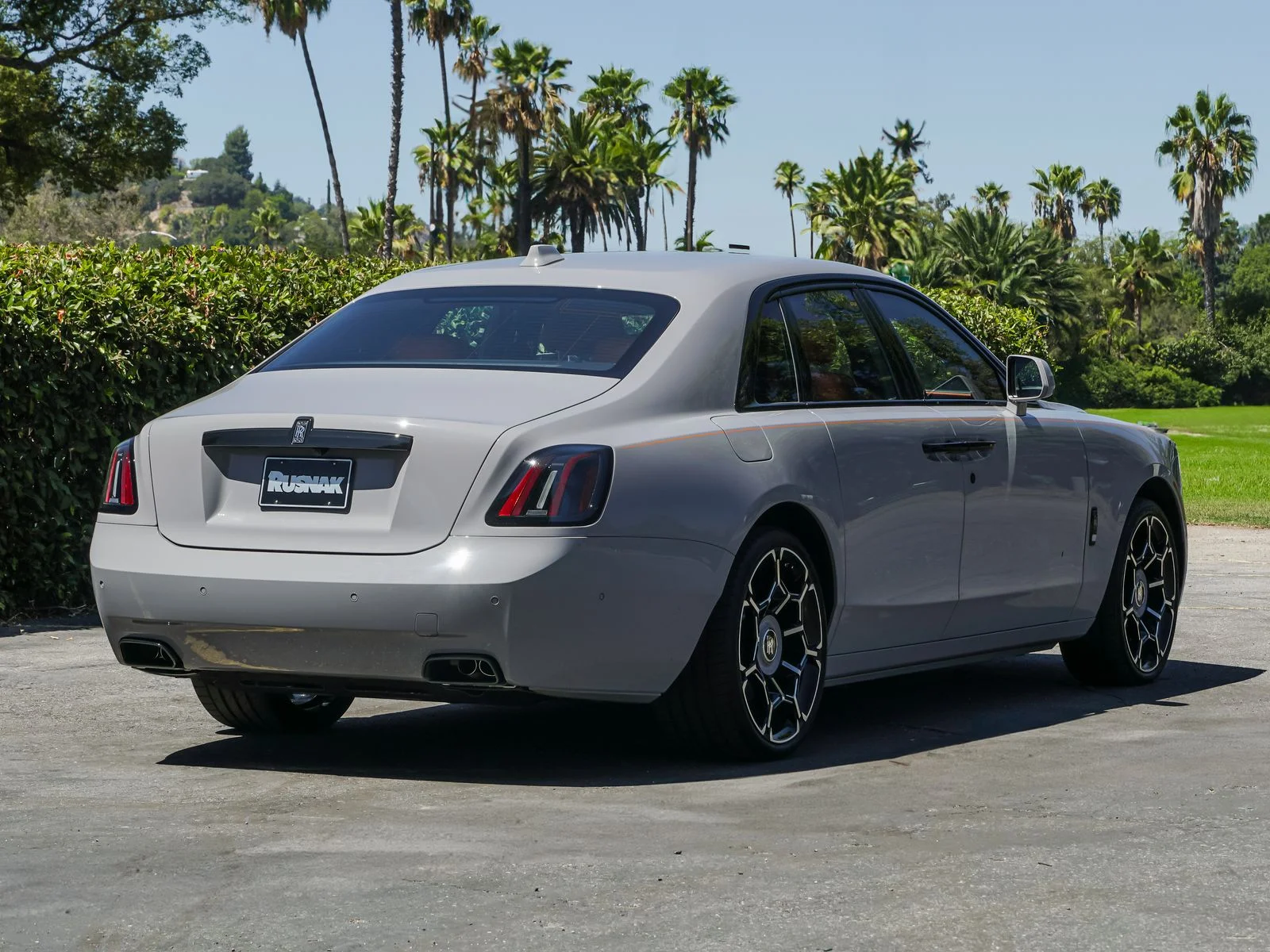 2026 Rolls-Royce Ghost Black Badge - Photo 7