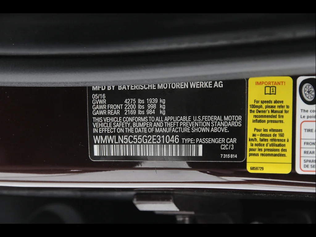 Used 2016 PURE BURGUNDY MINI  image 20