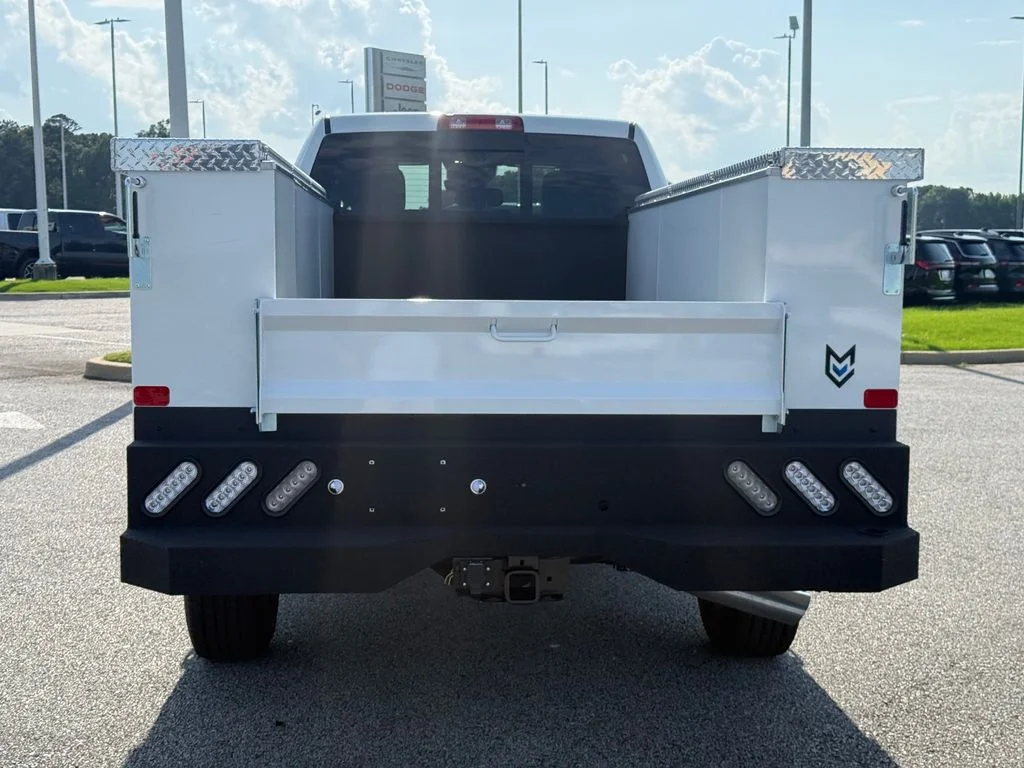New 2026 Bright White Clear-Coat Exterior Paint RAM Tradesman image 27
