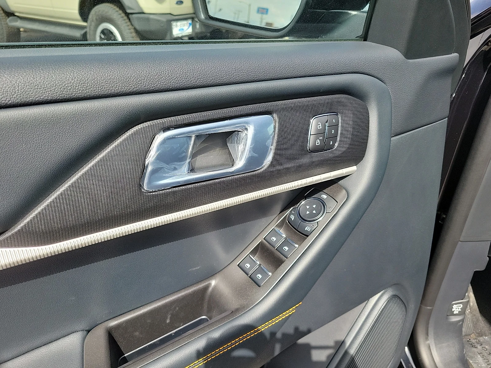 New 2026 Agate Black Metallic Ford Tremor&reg; image 11