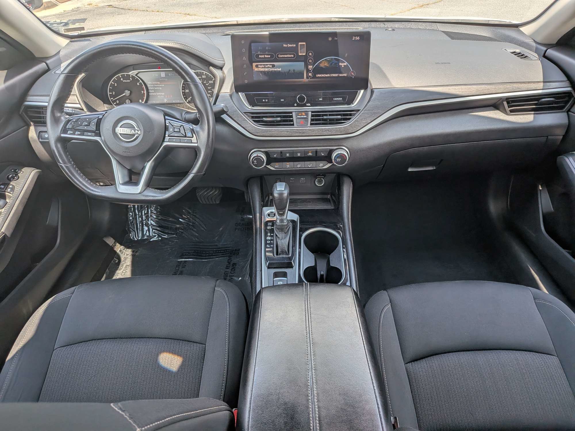 Used 2024 White Nissan 2.5 SV image 12