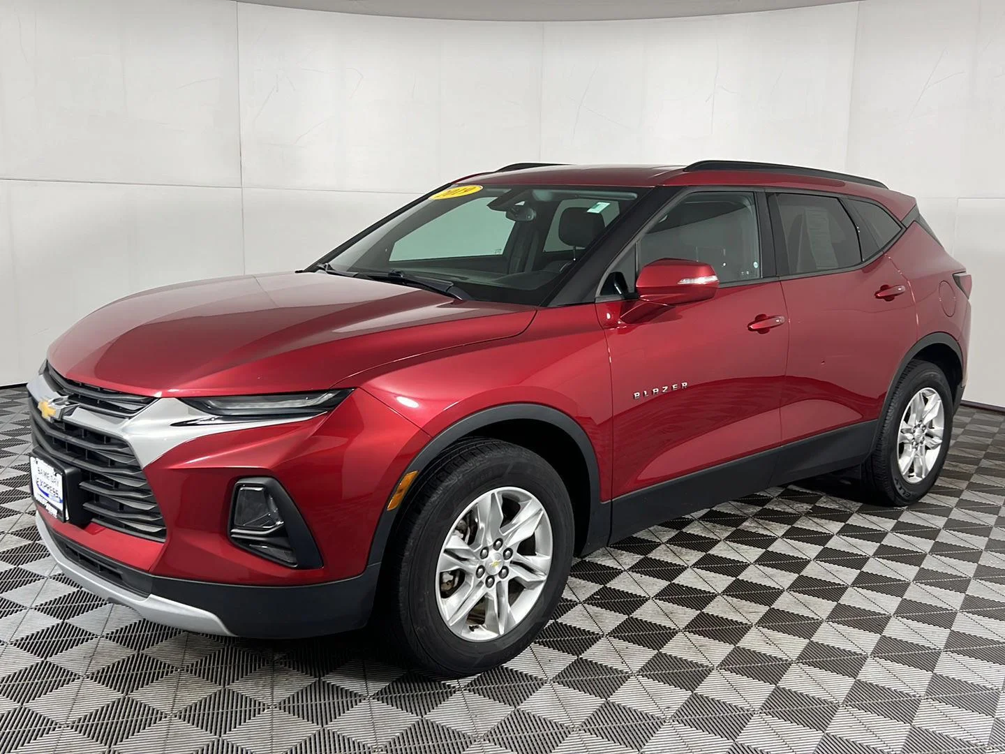 Used 2019 Red Tintcoat Chevrolet  image 18