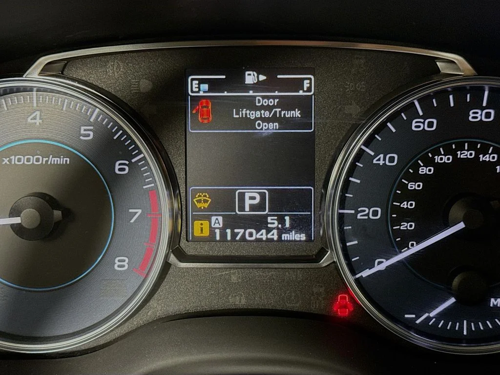 Used 2017 Dark Gray Metallic Subaru Limited image 12
