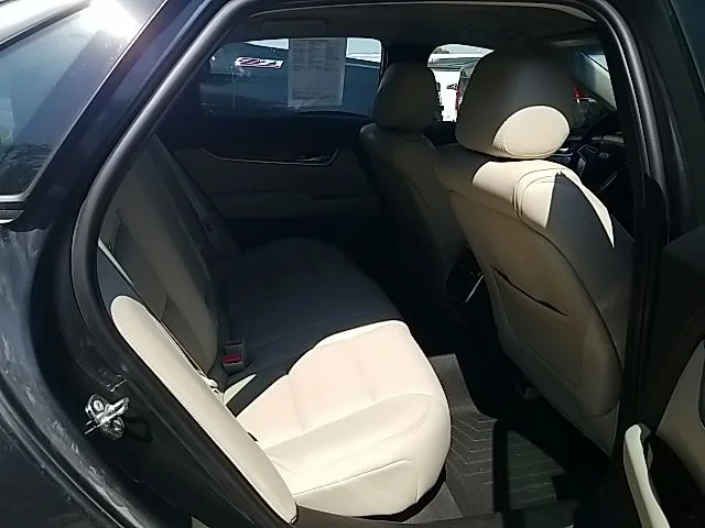 Used 2018 Gray Cadillac Luxury image 25