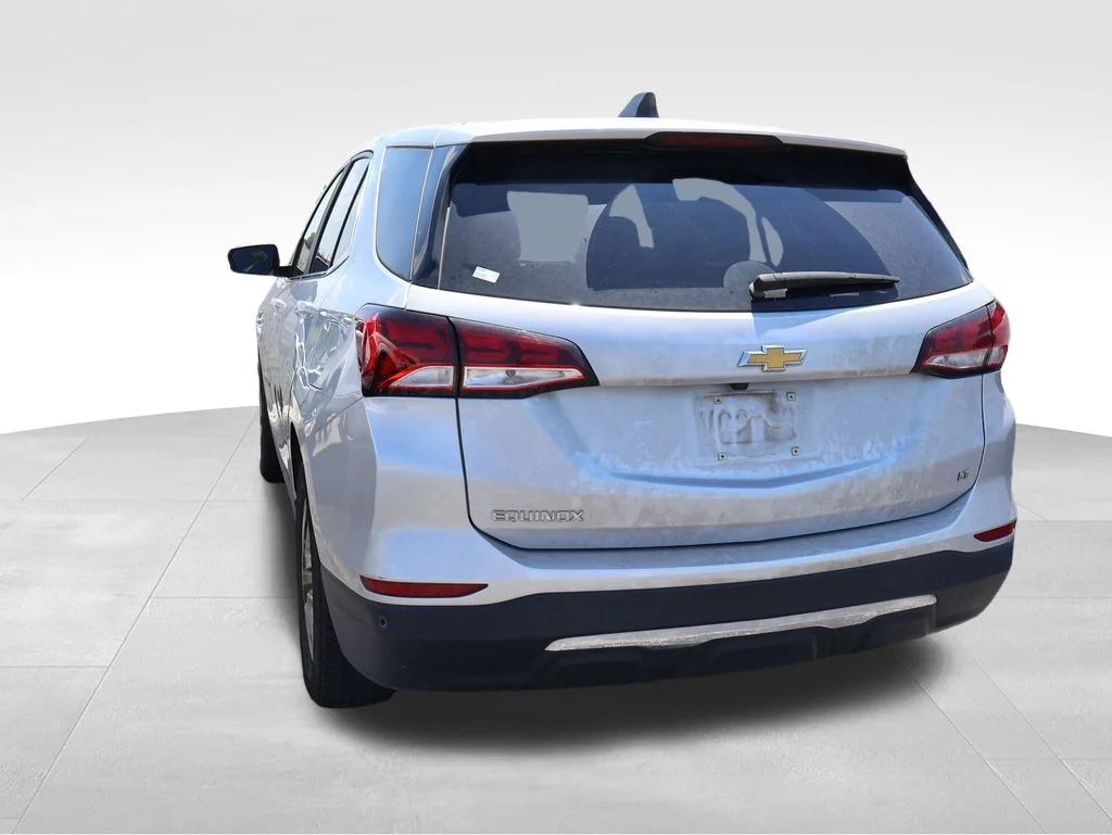 Used 2022 Silver Ice Metallic Chevrolet LT image 21