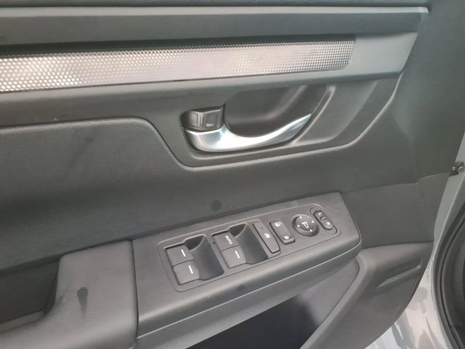 2024 Honda CR-V LX - Photo 12