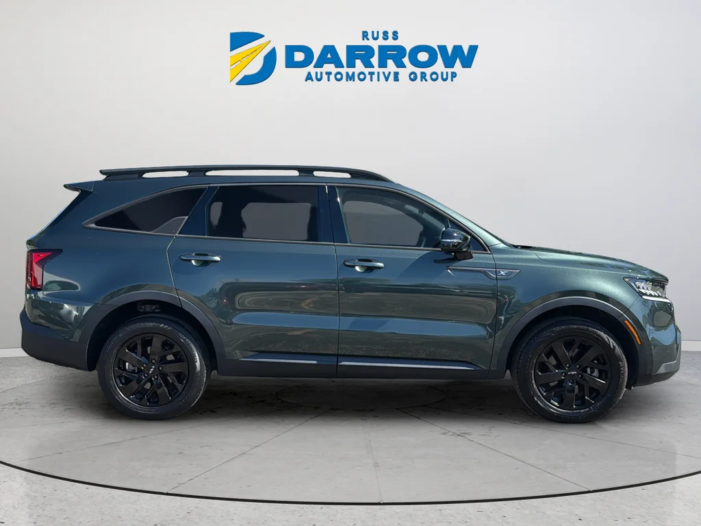 Certified Used 2023 Green Kia X-Line S image 6