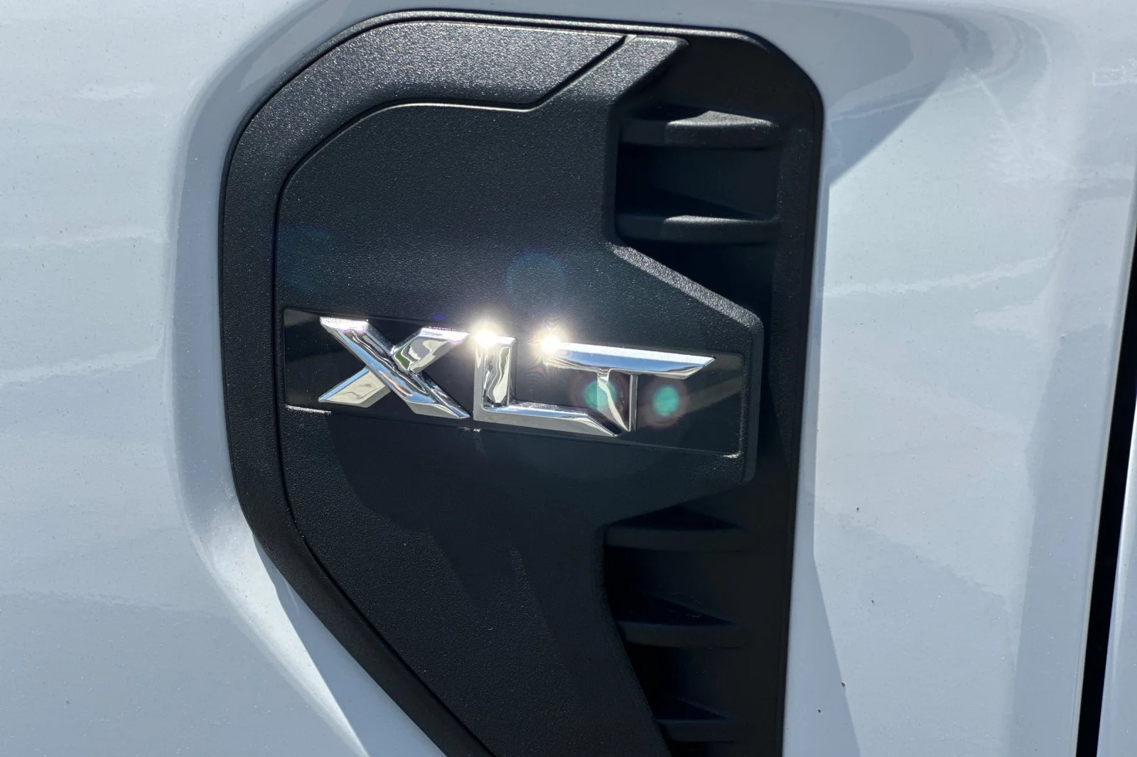 New 2026 Oxford White Ford XLT image 24