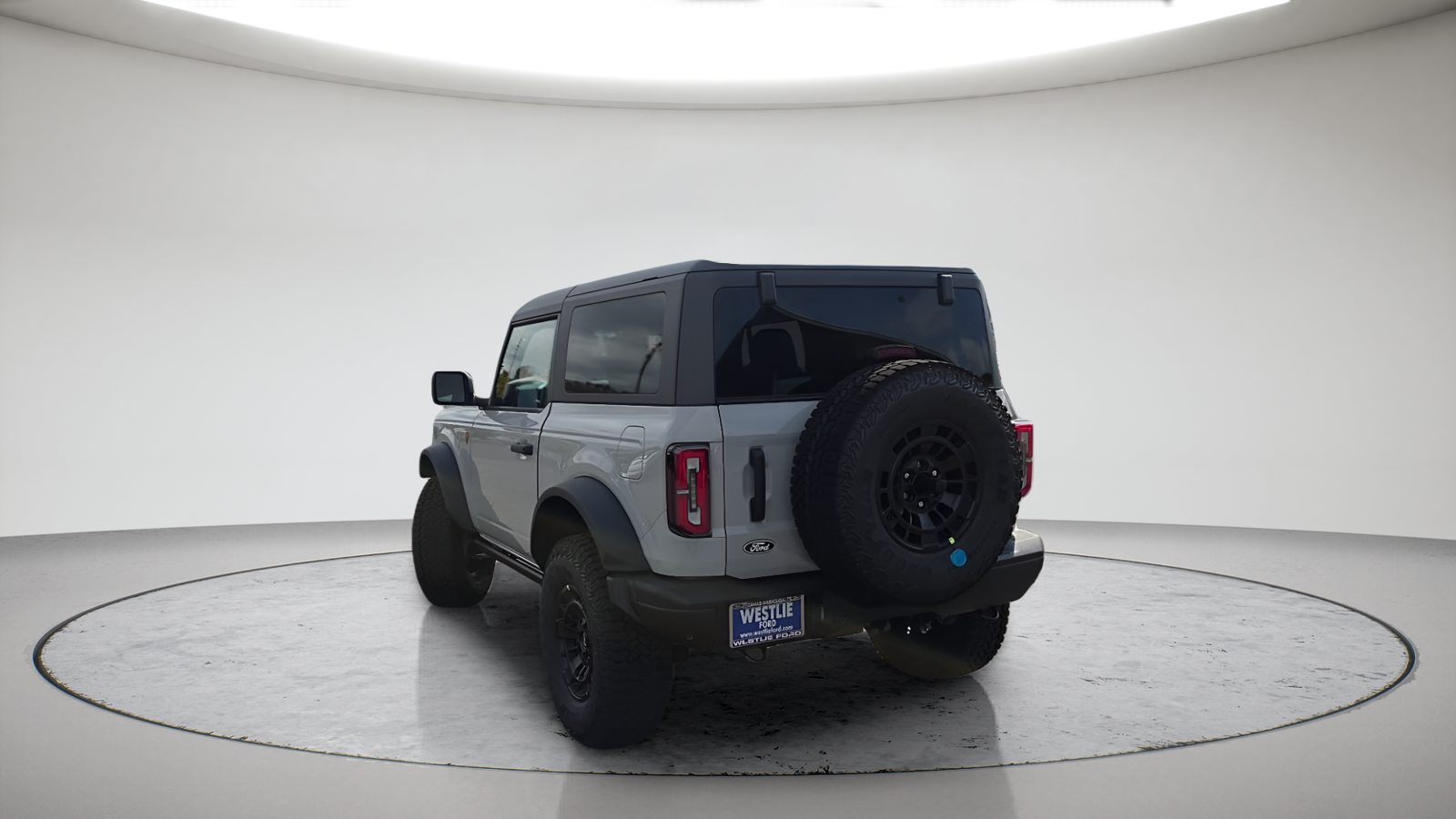 New 2026 Avalanche Gray Ford Badlands® image 9