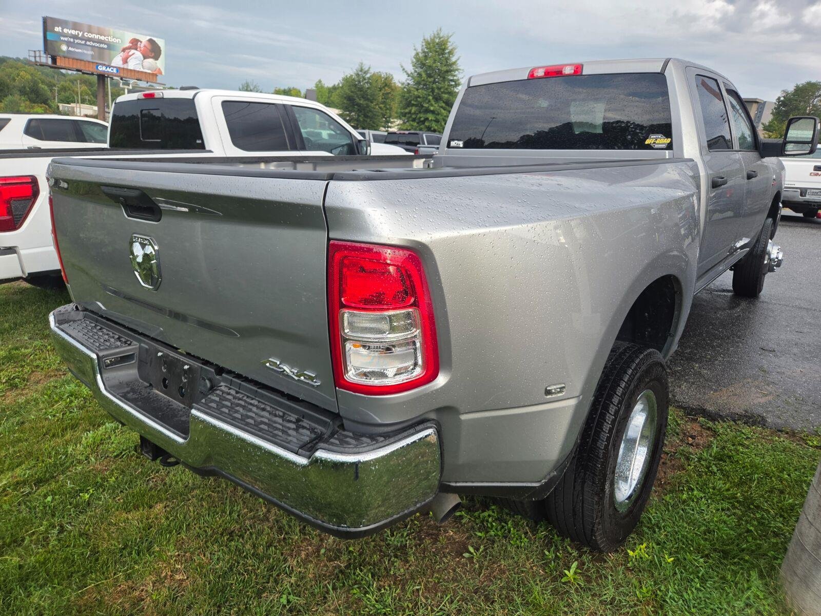 Used 2024 Silver Ram Tradesman image 9
