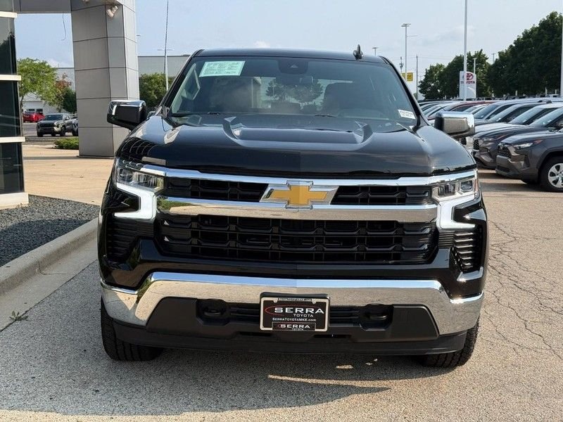 Used 2023 Black Chevrolet LT image 8