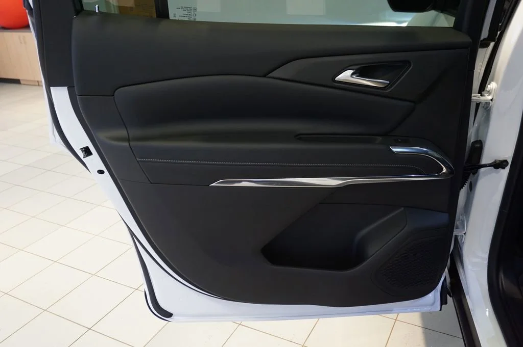 2026 Chevrolet Traverse LT - Photo 24